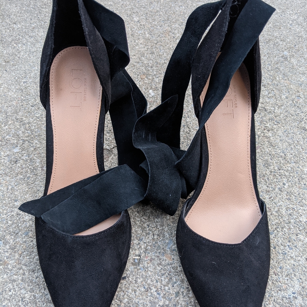 Ann Taylor Loft Black Leather Wrap Heels Size 9